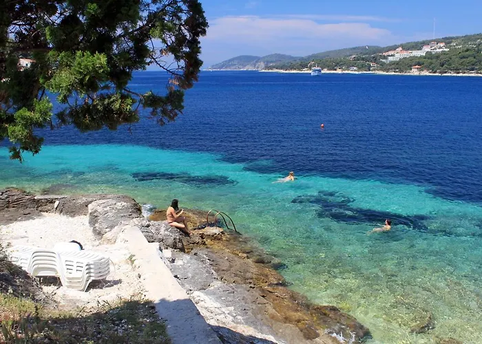 Apartment By The Sea Hvar - 15401 *